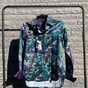 ROBERT GRAHAM cool coloured button up blouse